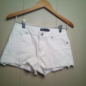 Ambiance Apparel Denim Shorts S Embroidered Raw Hem White